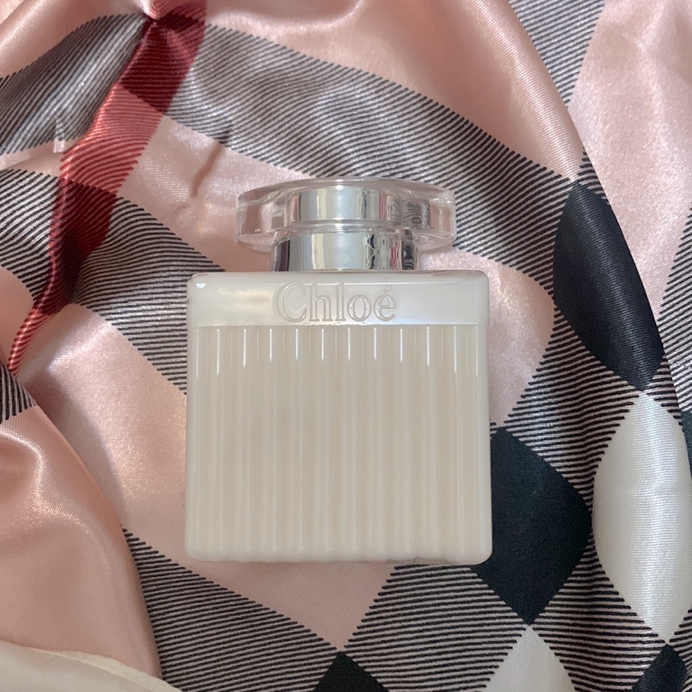 UNOPENED / UNUSED Chloe perfumes body lotion 3.4 oz
